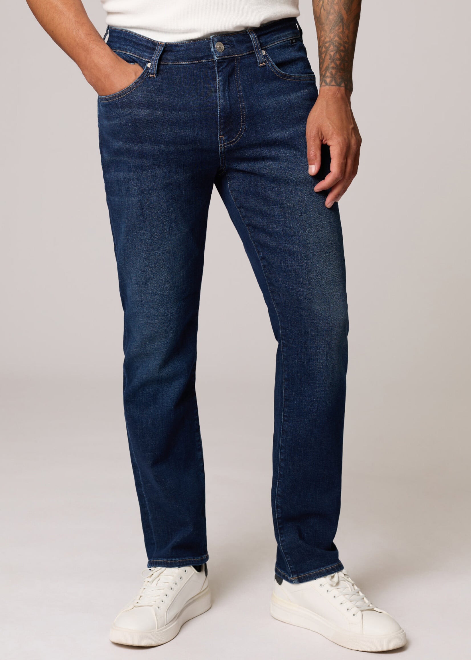 MAVI Jeans Zach Straight Leg Classic Vintage