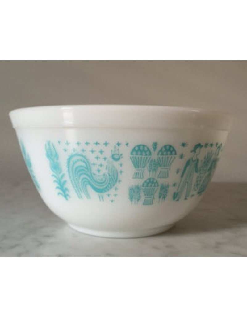 Pyrex butterprintbowl