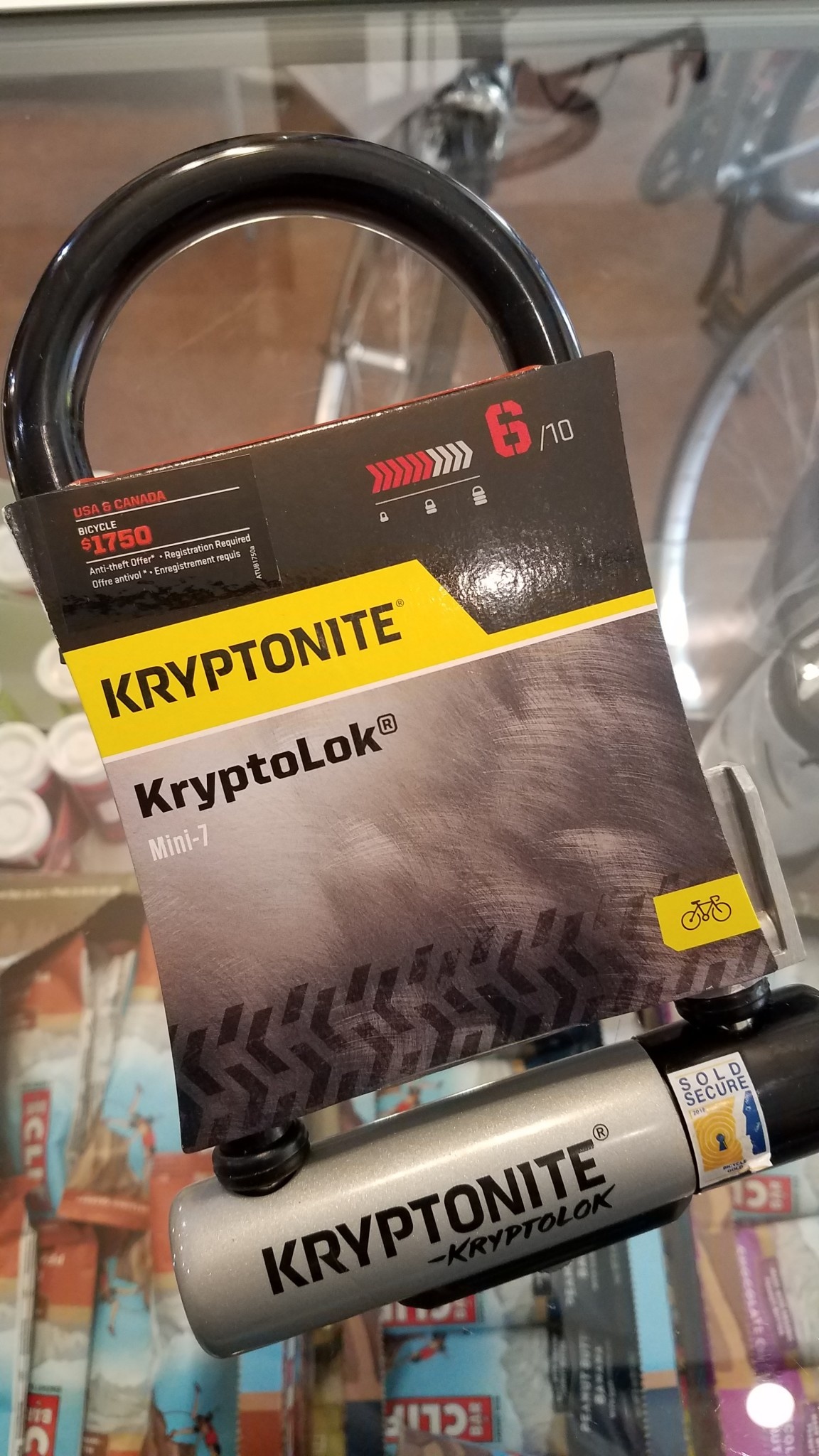 Kryptonite Kryptonite KryptoLok Mini-7 U-Lock - 3.25 x 7", Keyed, Black, Includes bracket (6/10 safety)