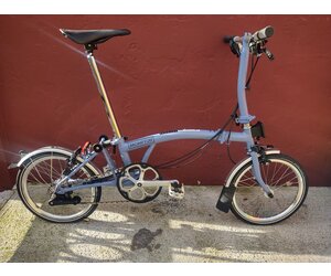 Brompton C Line 6 Speed S Handlebar, Cloud Blue - Battery Lighting