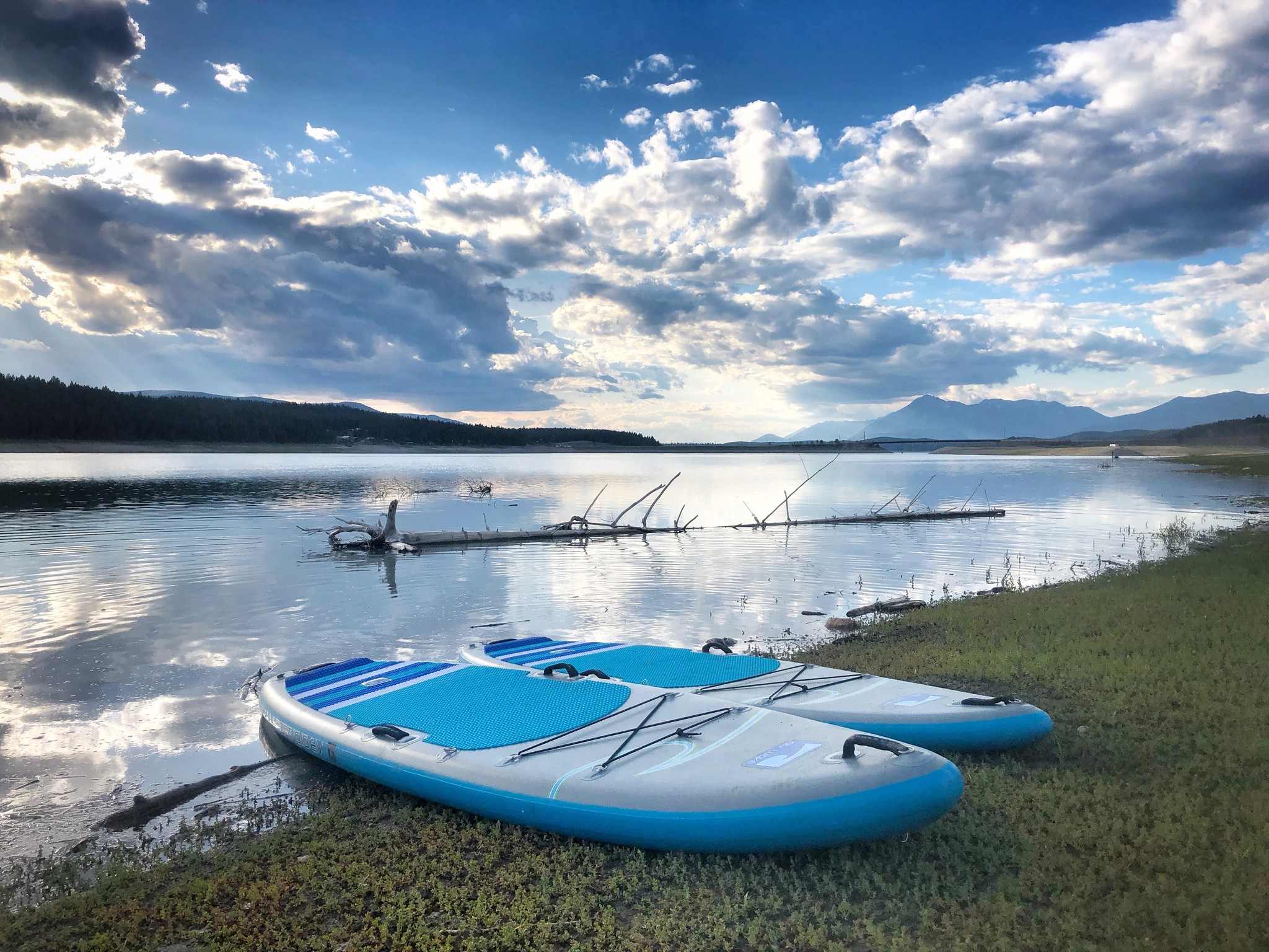 Paddleboard 101: Edge of the World’s Starter Guide to Choosing the Right Stand Up Paddle Board