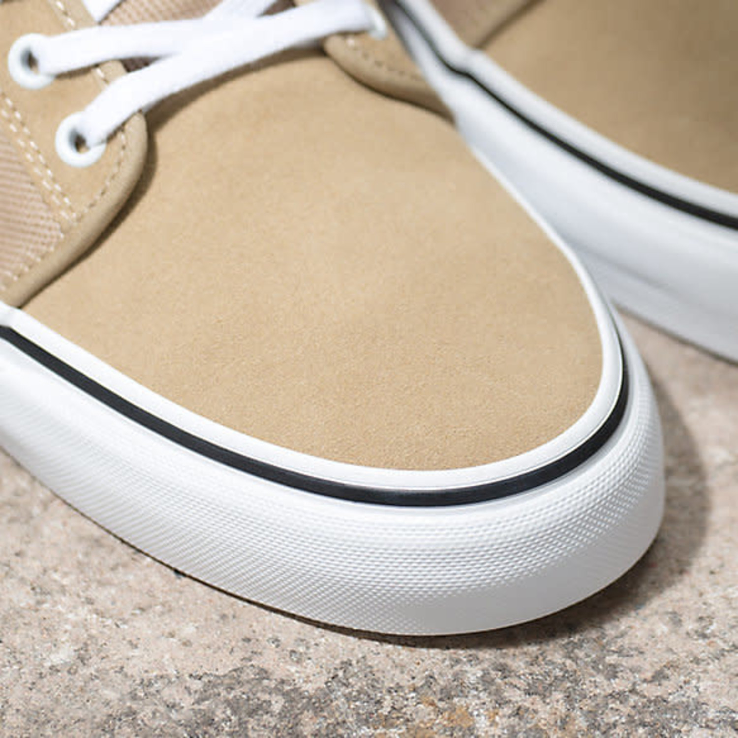 vans chukka low women