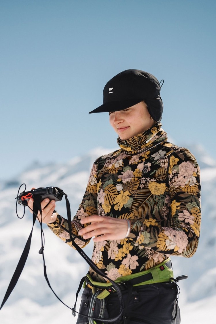 MONS ROYALE MONS ROYALE Pack Cap Black