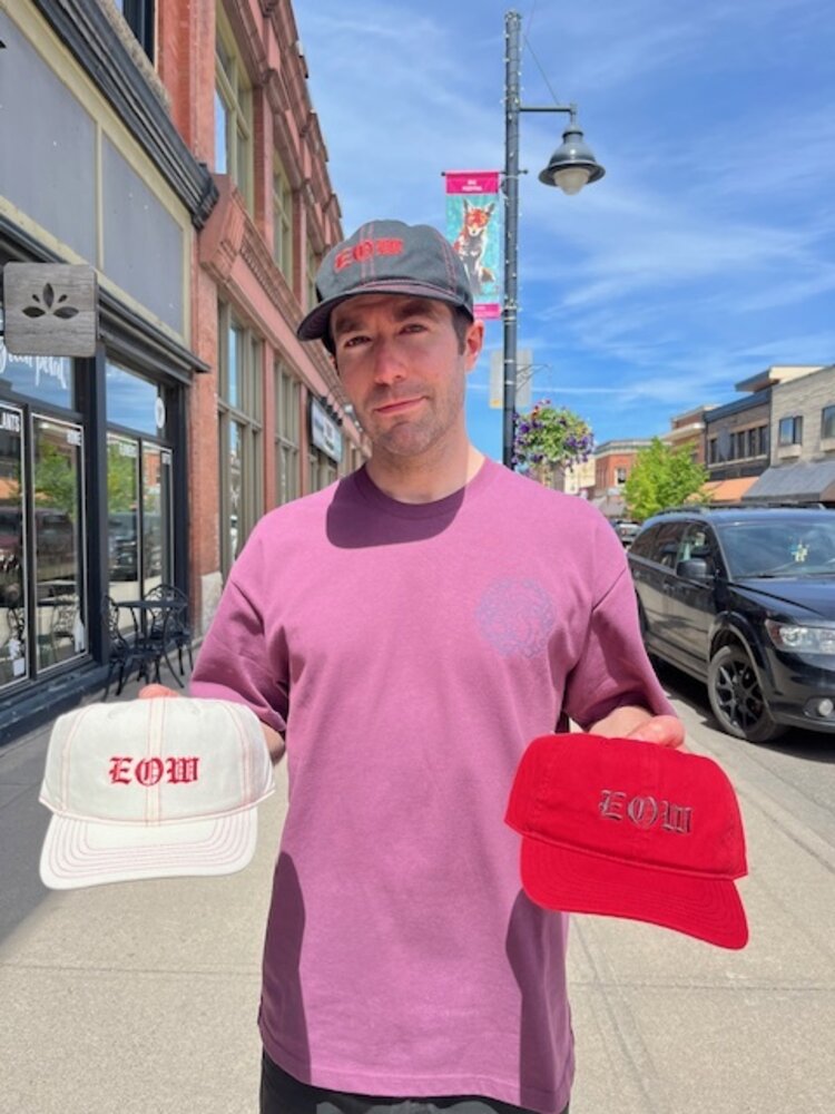 EDGE OF THE WORLD EDGE OF THE WORLD Embroidered Logo Adjustable Hat Red / Black