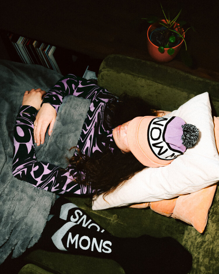 MONS ROYALE MONS ROYALE McCloud Pom Pom Beanie in Lupin / Punch / White