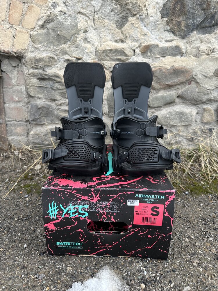 YES [EX-DEMO] 2025 YES Airmaster Black [S]