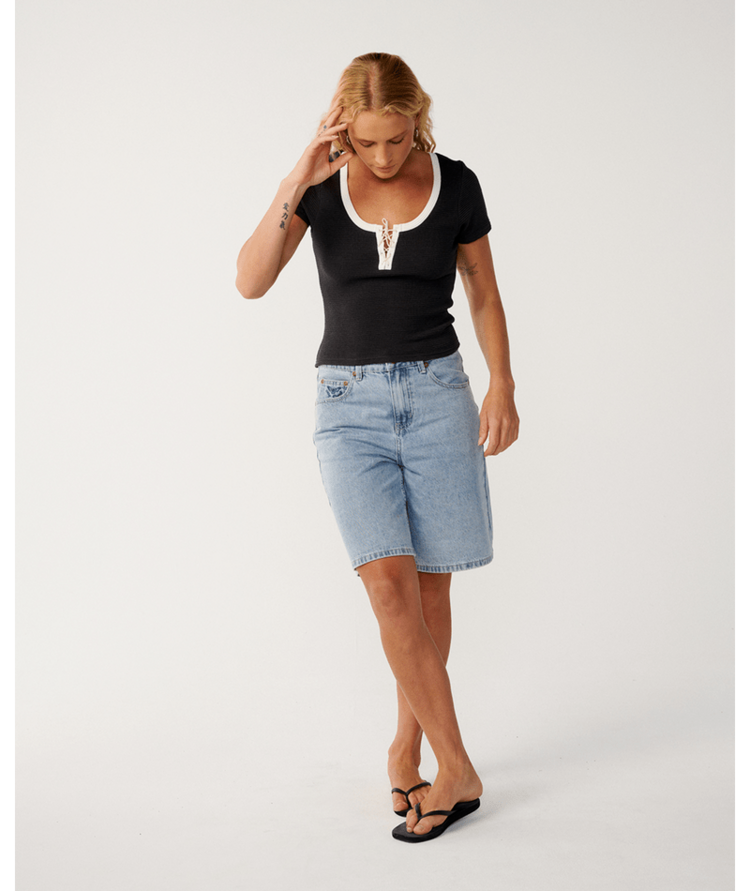 RIP CURL 33B RIP CURL RETRO SWELL TEE WASHED BLACK