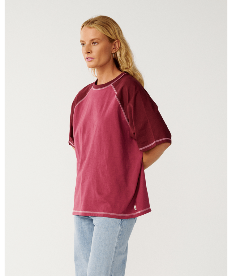 RIP CURL 21B RIP CURL CLASSIC BOXY RAGLAN TEE DARK PLUM