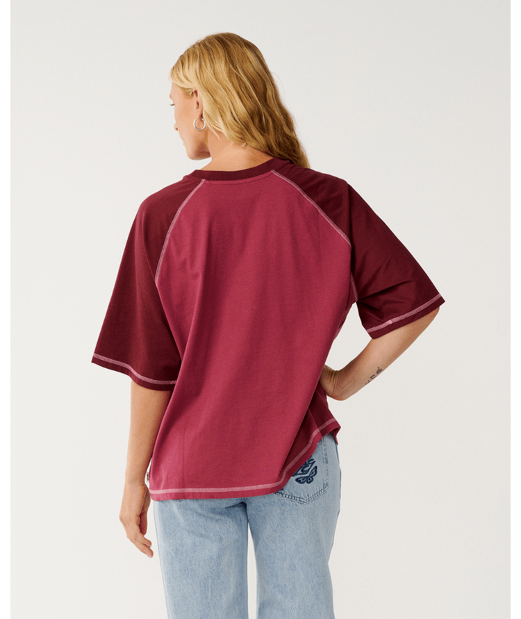 RIP CURL 21B RIP CURL CLASSIC BOXY RAGLAN TEE DARK PLUM
