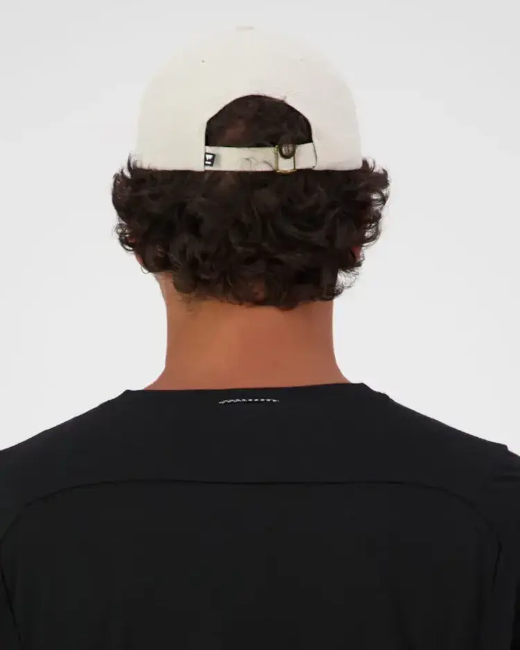 MONS ROYALE MONS ROYALE Shifty Cap Oatmeal / Black