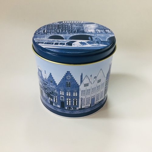 KM Stroopwafel tin Delft Amsterdam Blue design 8.8 oz KM Stroopwafel tin Delft Amsterdam Blue design 8.8 oz