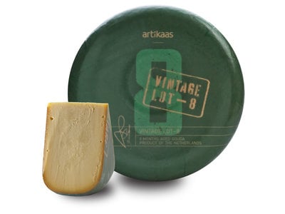 Artikaas Artikaas 8 Month Medium Aged Gouda Cheese