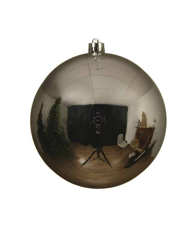 Boule plastique argent brillante