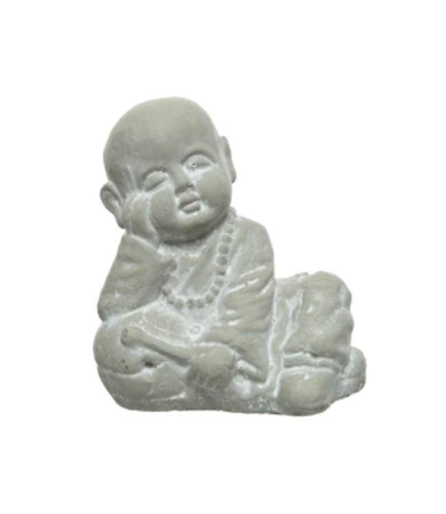 Moine endormi gris blanchi