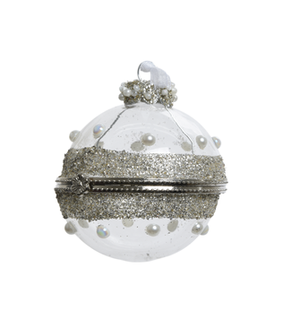 Boule de verre détails perles