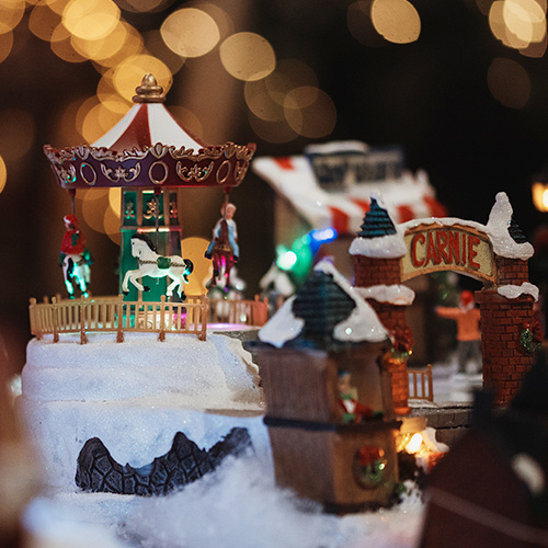 Village de Noël | Maisons Animées, Personnages et Structures Festives