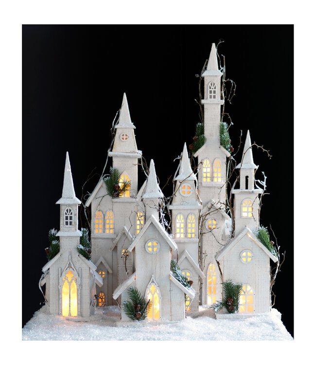 Église en bois blanc illuminée 18,75 po