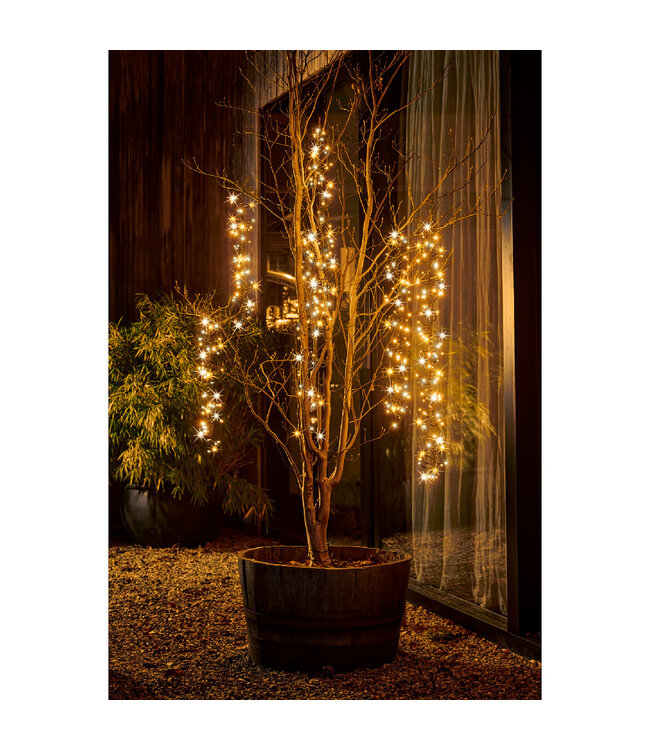 Cascade lumineuse blanc chaud et classique 480L