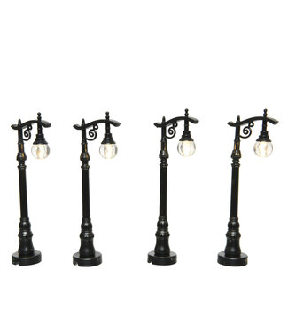 Ensemble de 4 lampadaires pour village