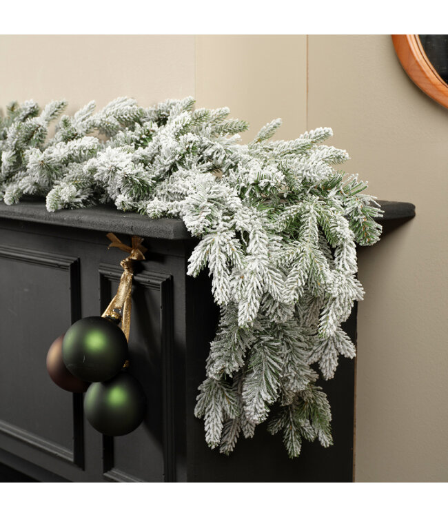 Guirlande Norway enneigée | Charme hivernal et élégance naturelle