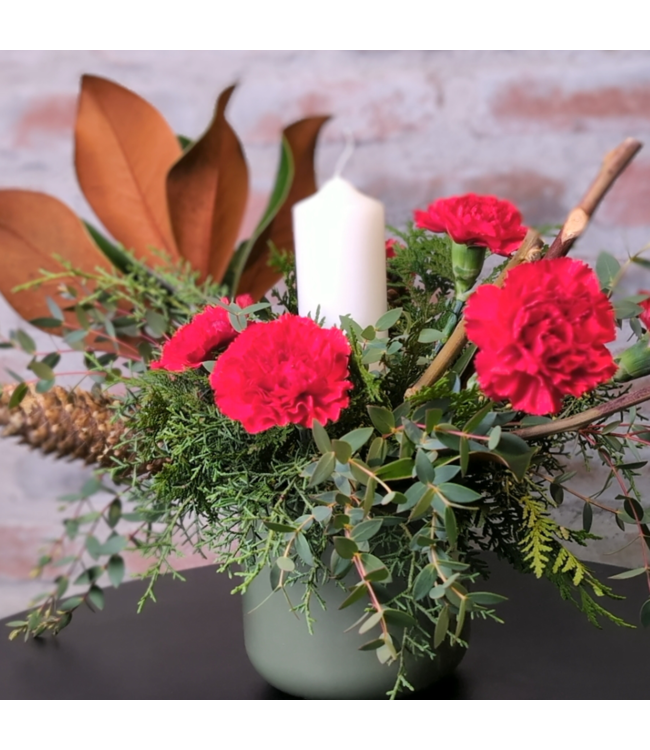 Grand centre de table de coton et œillets