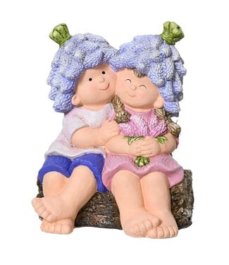 Figurine enfants sur bûche 10 x 13 po