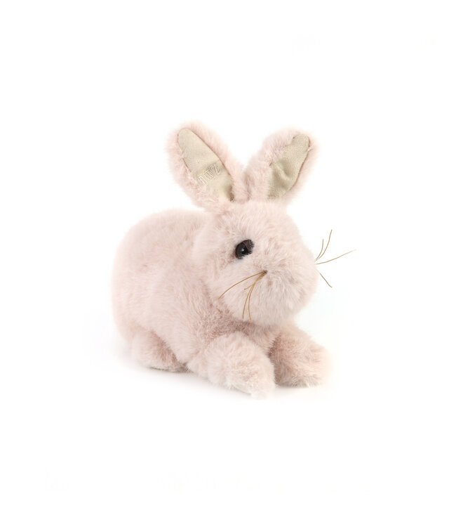 Bébé lapin rose doux – Compagnon décoratif élégant
