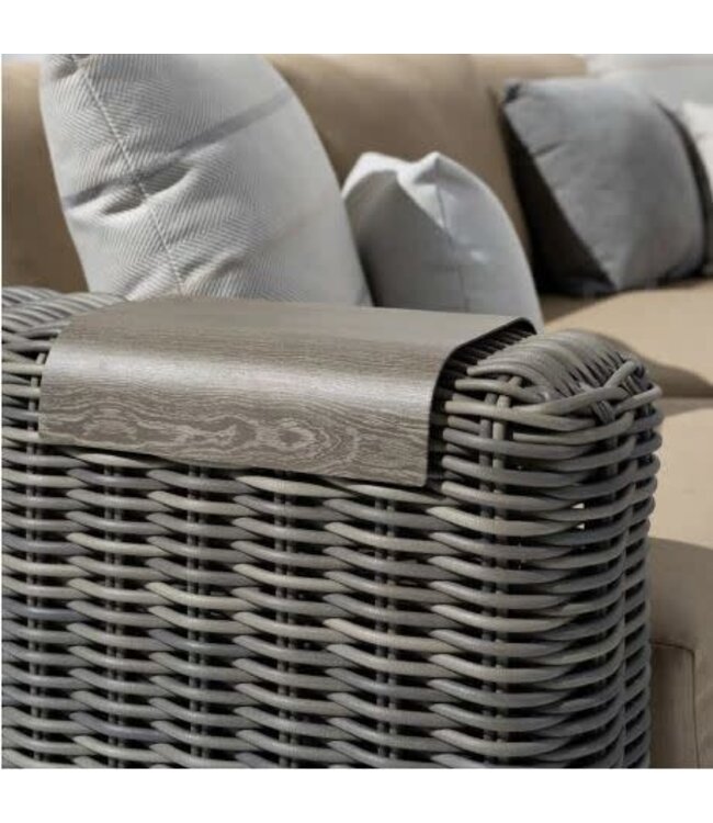 Accoudoir Cubo de Ratana - Esthétique et pratique