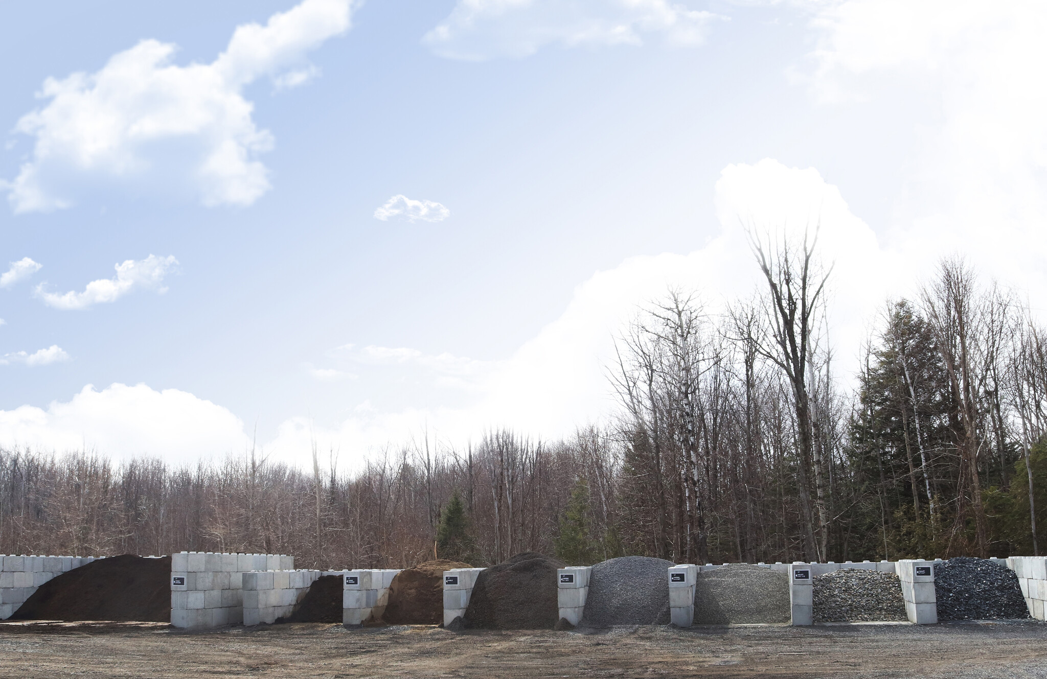 Vrac - Terre, gravier, paillis et plus | Tout pour vos projets d'aménagement extérieur