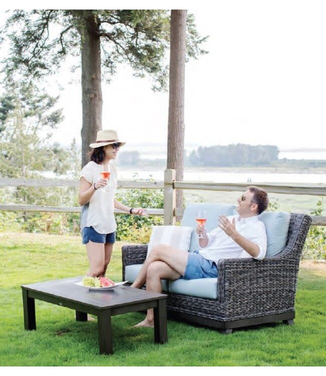 Table à café Cleveland Montréal 23 x 47 po | Design durable et moderne