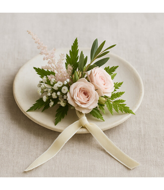 Bracelets floraux d'inspiration | Se démarquer pour un bal inoubliable