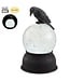 Corbeau sur globe d'eau illuminé