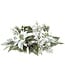 Chandelier poinsettia blanc, baies et verdure givrée