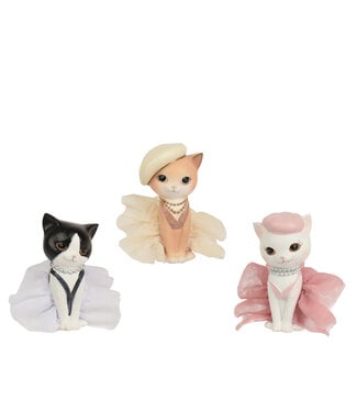 Chat décoratif de Noël avec collier et robe