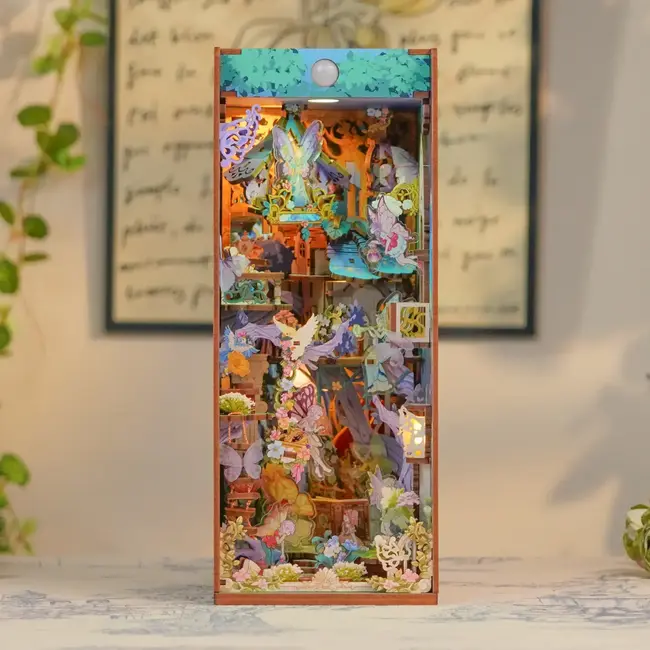 A Midsummer Night's Dream with Dust Cover - DIY Book Nook Kit