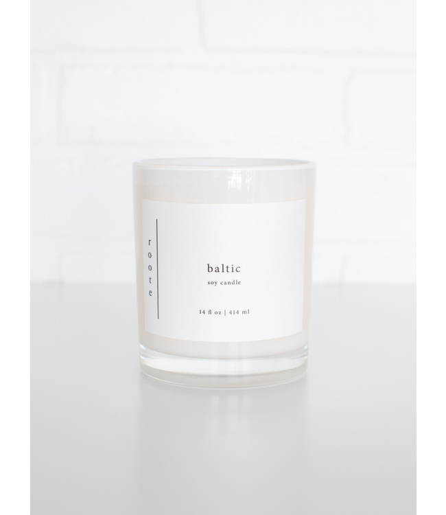 Roote Soy Candle in Baltic