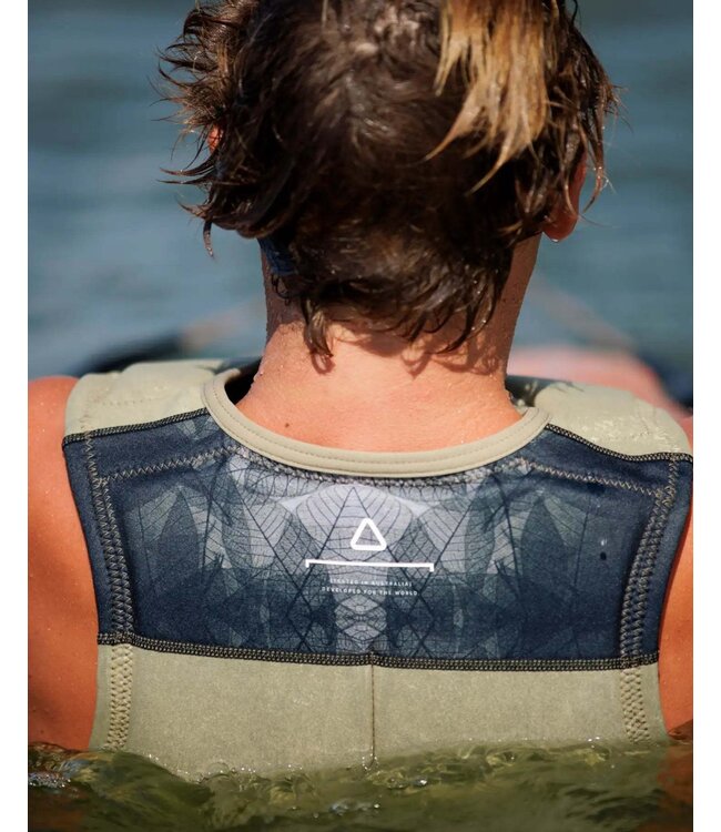 Follow Affliliate Vest 2025