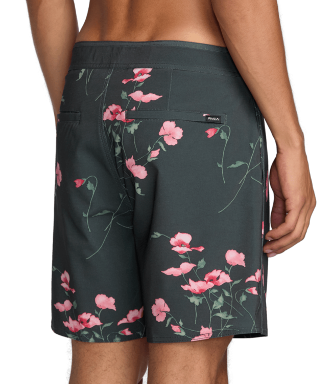 RVCA DOWN RIGHT TRUNK 17