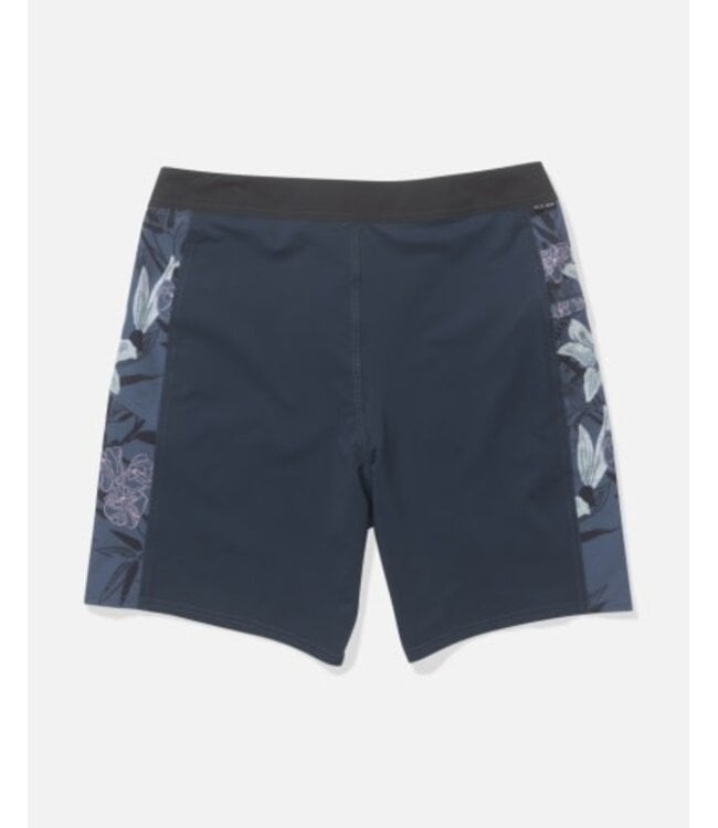 Salty Crew FLAGSHIP BOARDSHORT