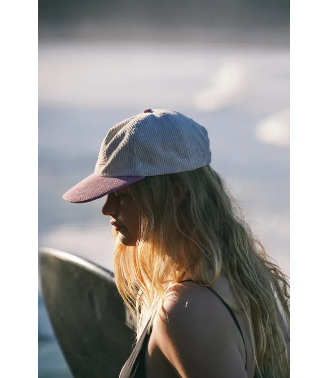 Notice The Reckless Lost in Paradise Cap