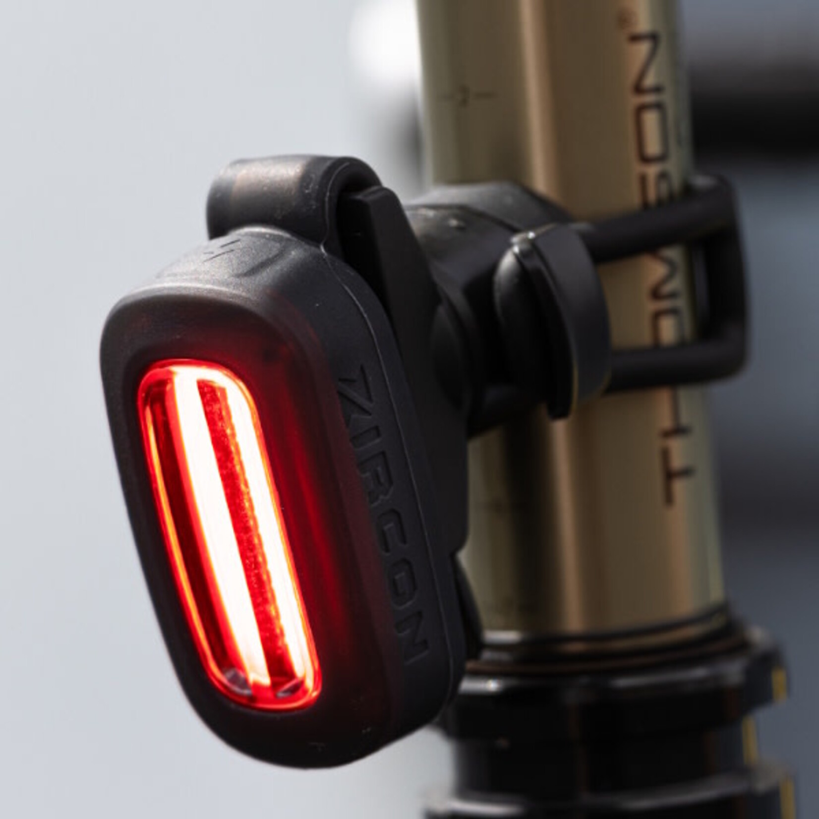 Moon Moon Zircon Rear Light 90 L Black