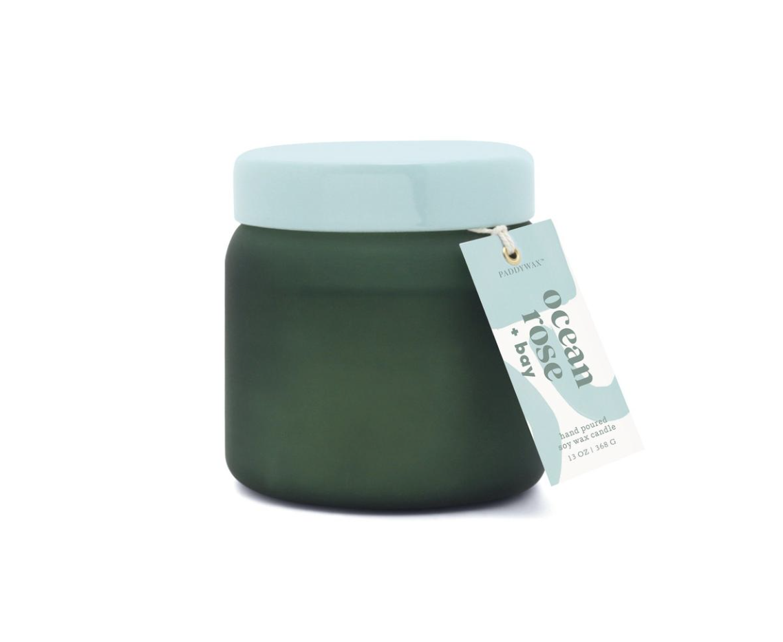 CANDLE WITH LID