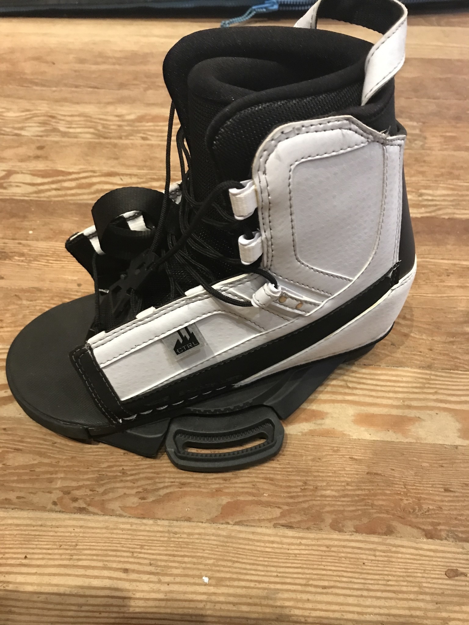 CTRL CTRL standard bindings Beachin' / Jack n Jill's Surf Shop