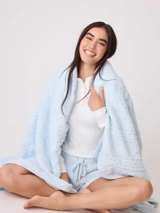 P.J. Salvage PJ Salvage Blanket Cable Crew