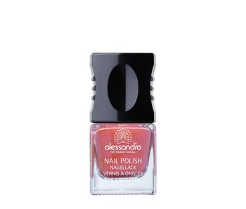 alessandro Nail Polish - Yes, it's Love