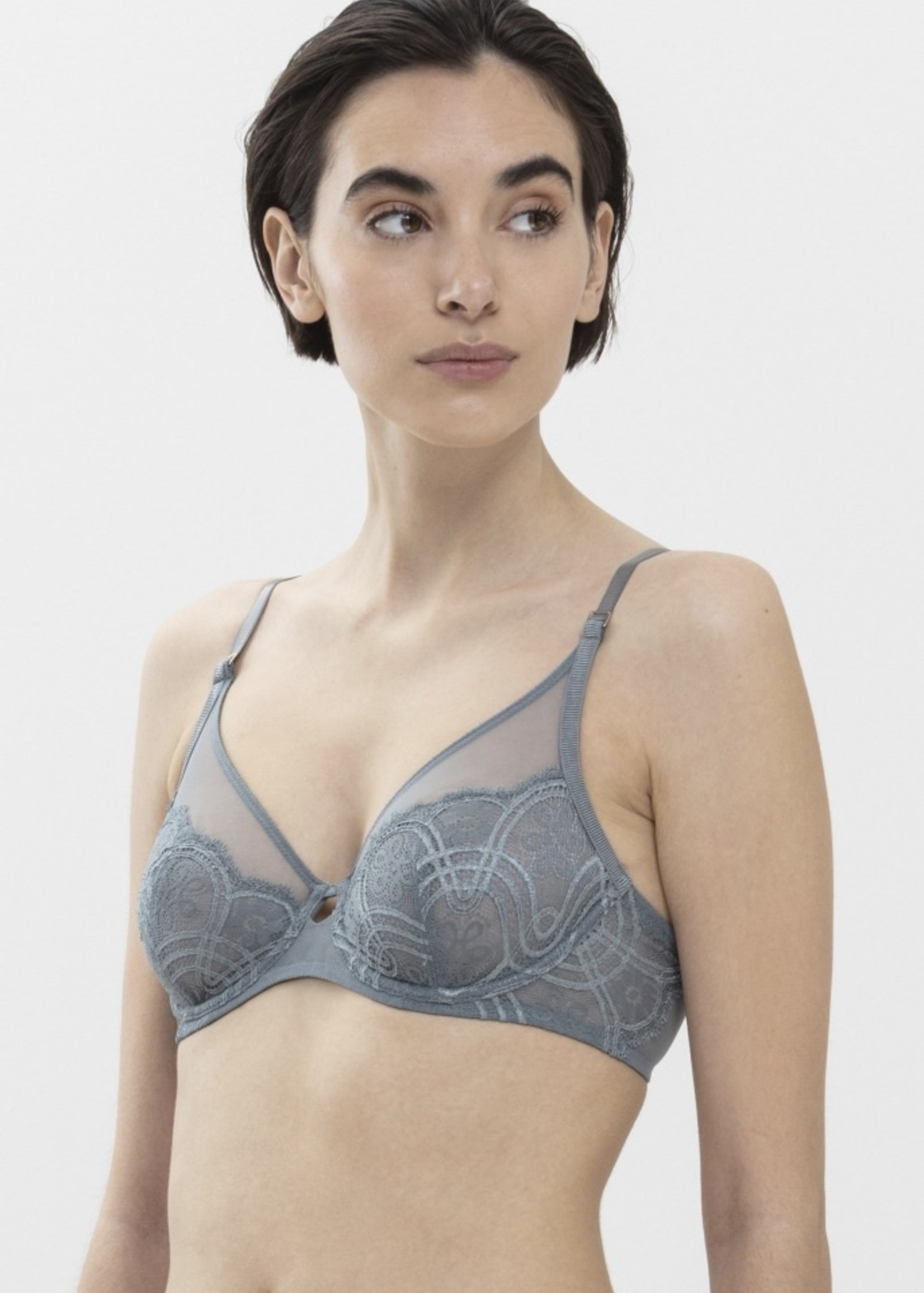 Plunge T-Shirt Spacer Bra