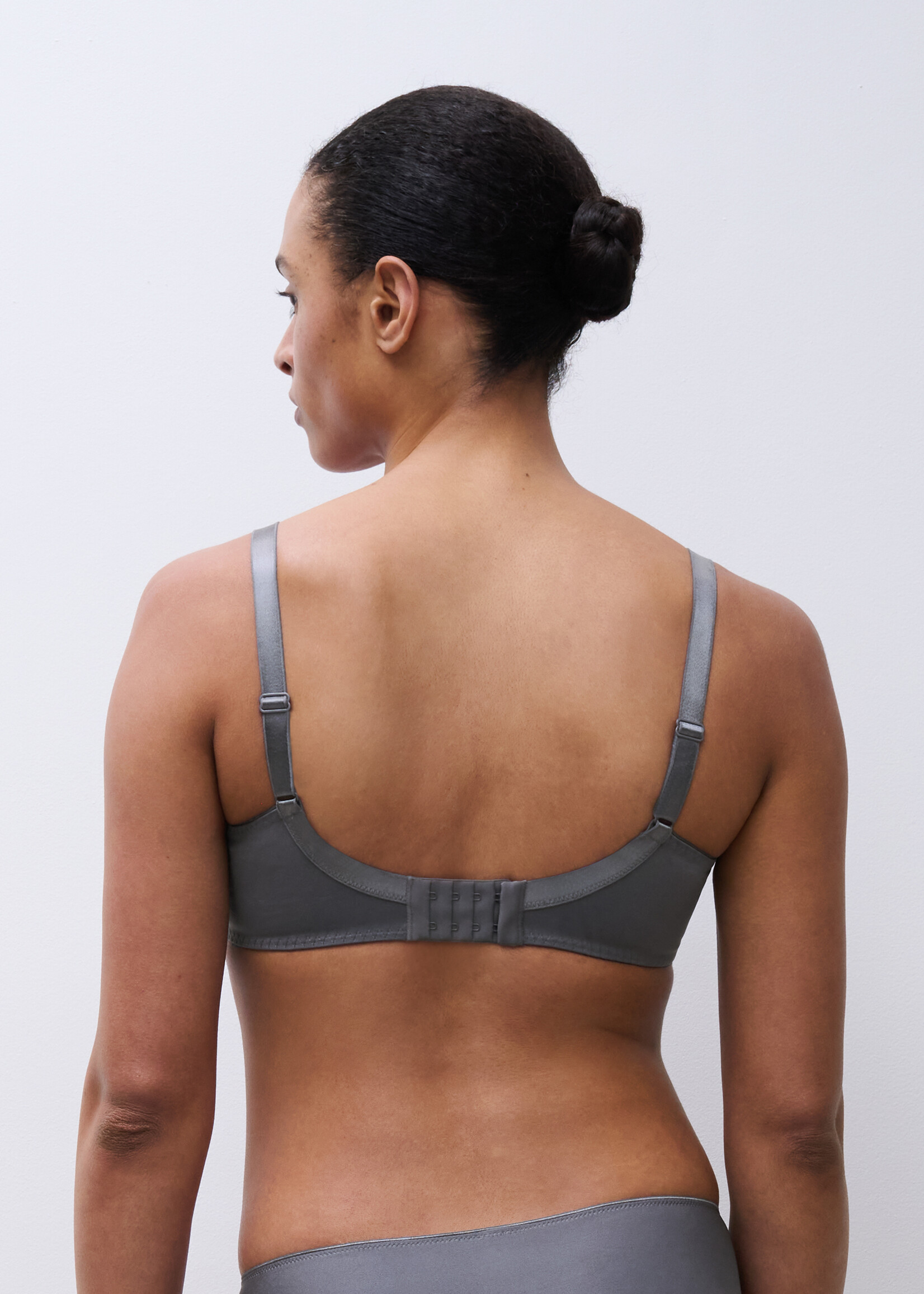 Chantelle Soutien-gorge Chantelle Every Curve C16B10 gris
