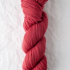 Quince & Co. Chickadee - Pomegranate