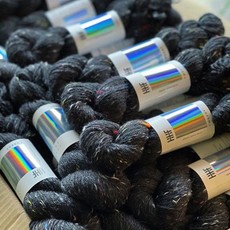 Hedgehog Fibres Tweedy Noir