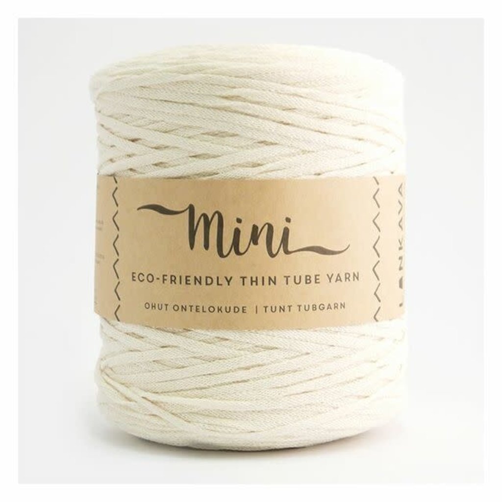 Eco-Cotton XL Yarn, Premium Recycled Cotton Blend, Super Soft, for Knitting  and Crocheting, 200g, 200m (White) : : Home